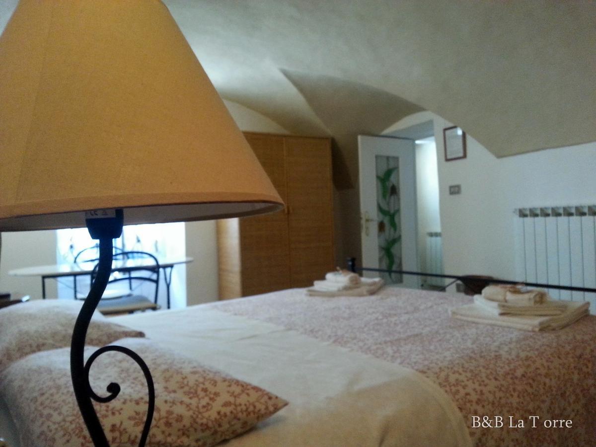 La Torre Bed & Breakfast Dolceacqua Cameră foto